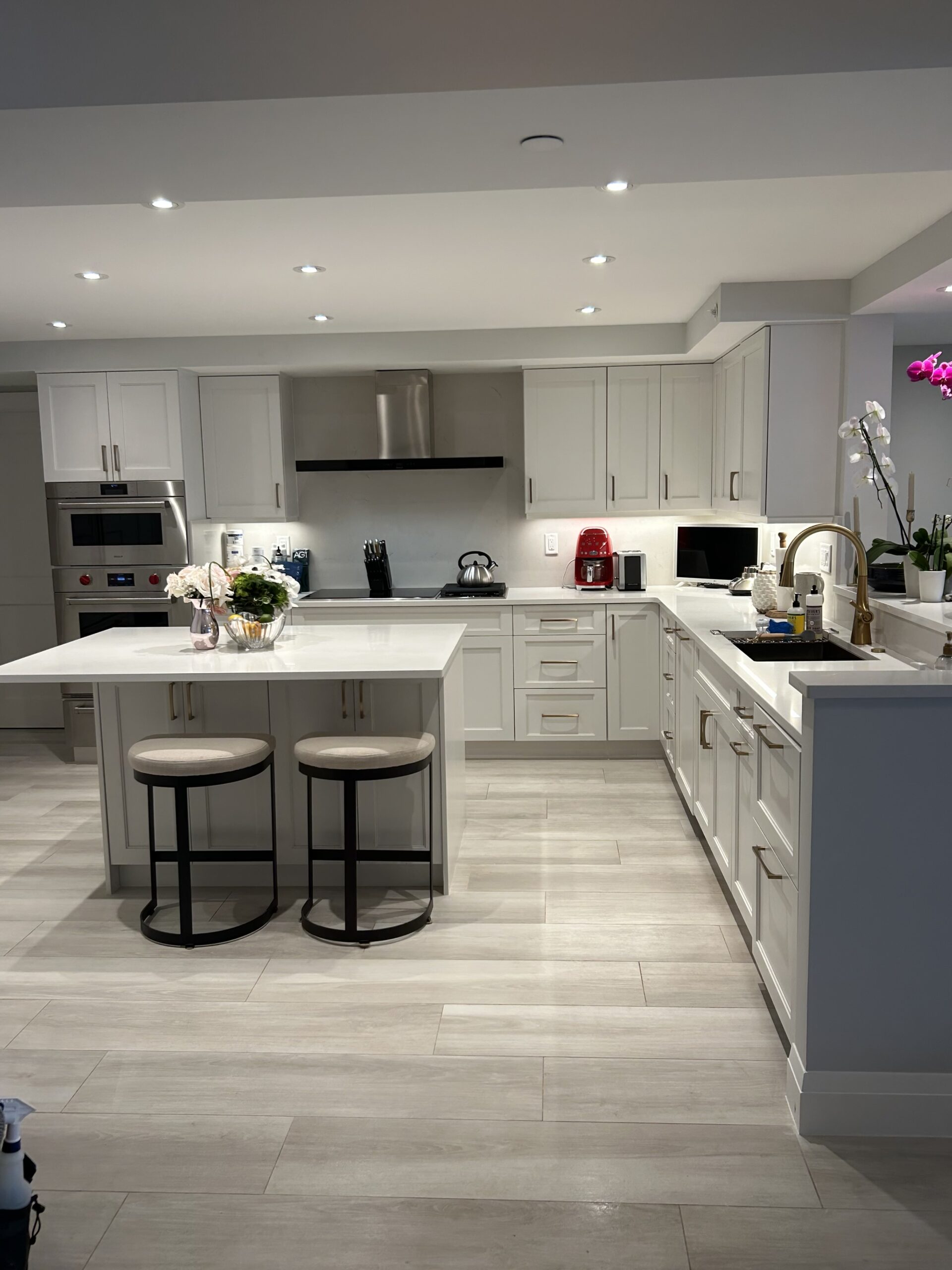 Clean kitchen Palm Beach Gardens